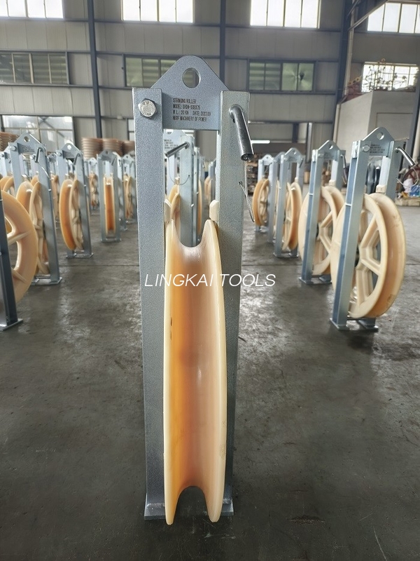 660mm Diameter Bundled Condcutor Pulley Stringing Block With Nylon Wheels Power Transmission Parts